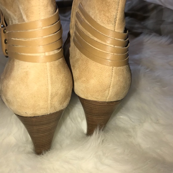 Butter soft suede booties - Picture 4 of 7
